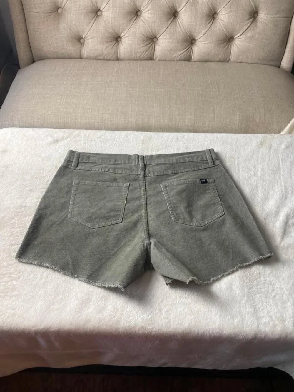 NWT GAP Women's Olive Green Corduroy Shorts size 8